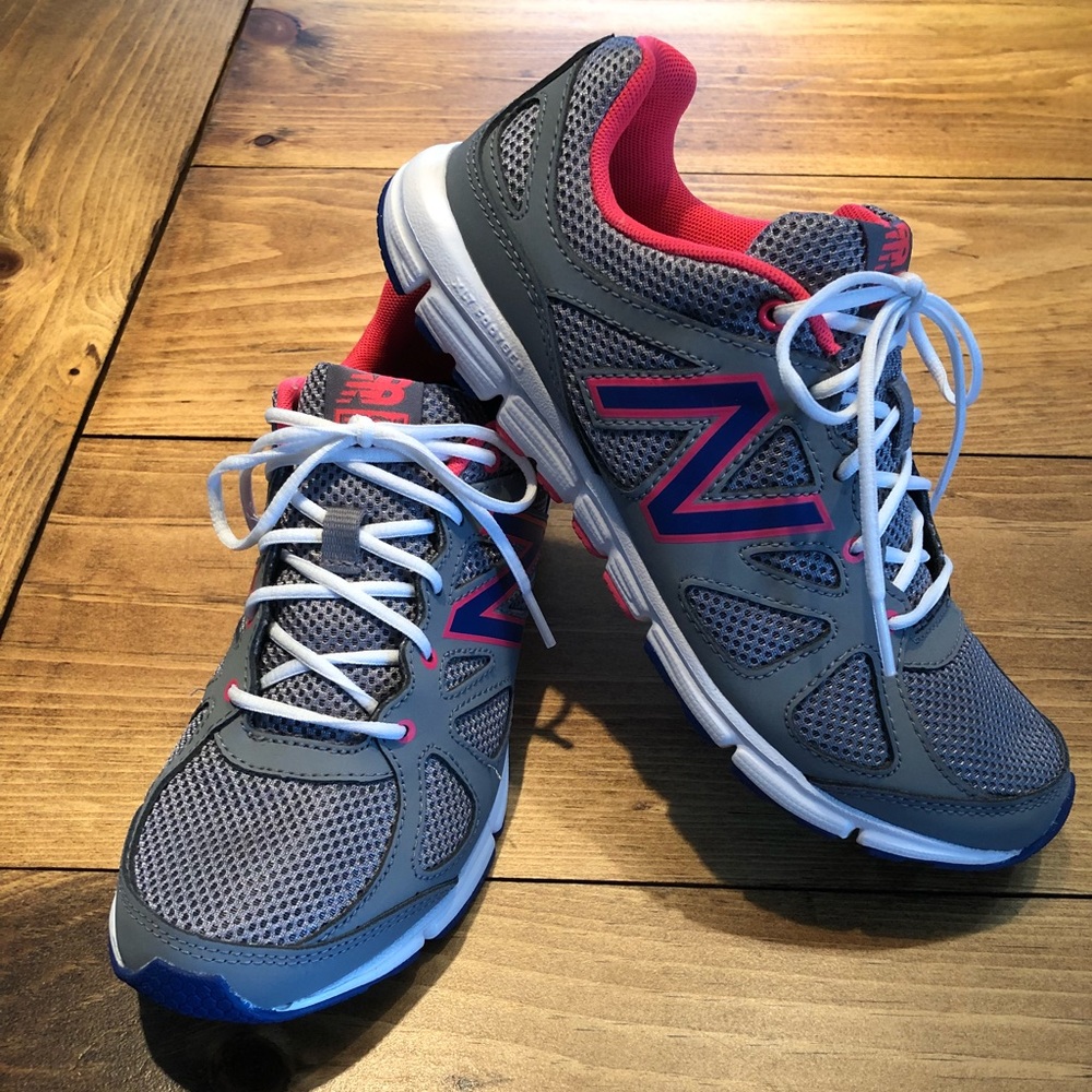 New Balance 550 V4